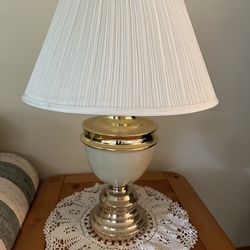 2 Lamps with Shades 