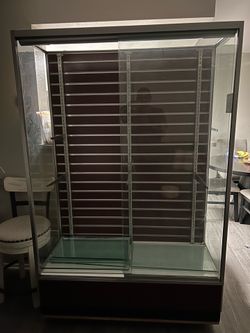 Display case