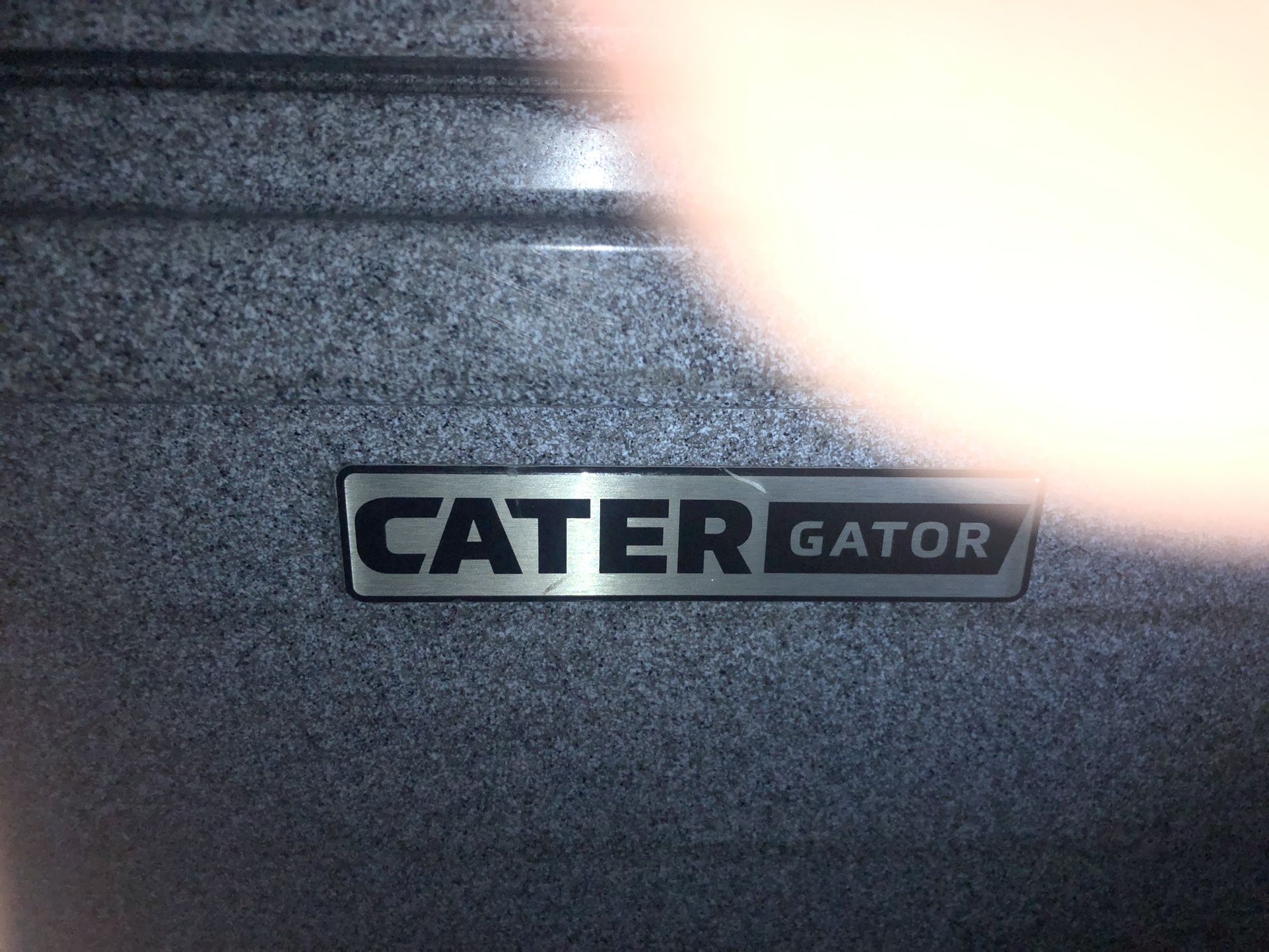 110 QT CATER GATOR