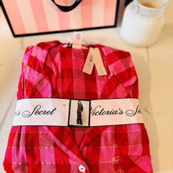 VICTORIA SECRET PIJAMAS SIZE LARGE 