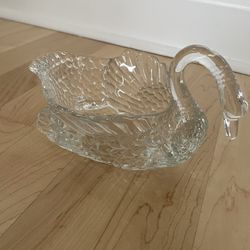 Beautiful Glass Swan Dish