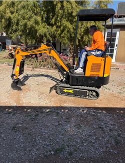 Like New 1.5 Ton Mini Excavator - Only 25 Hours - Attachments Included