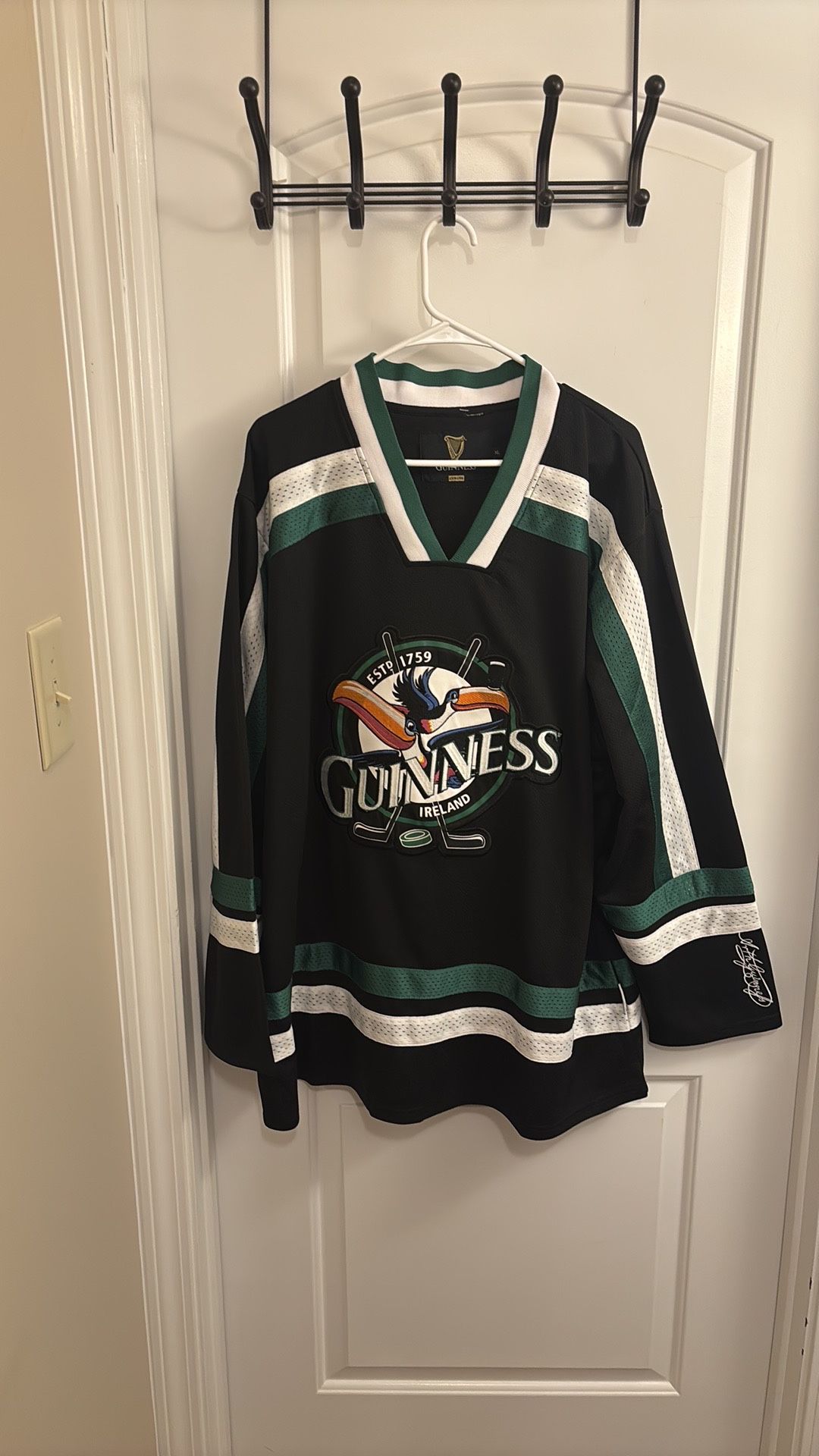 GUINNESS HOCKEY JERSEY