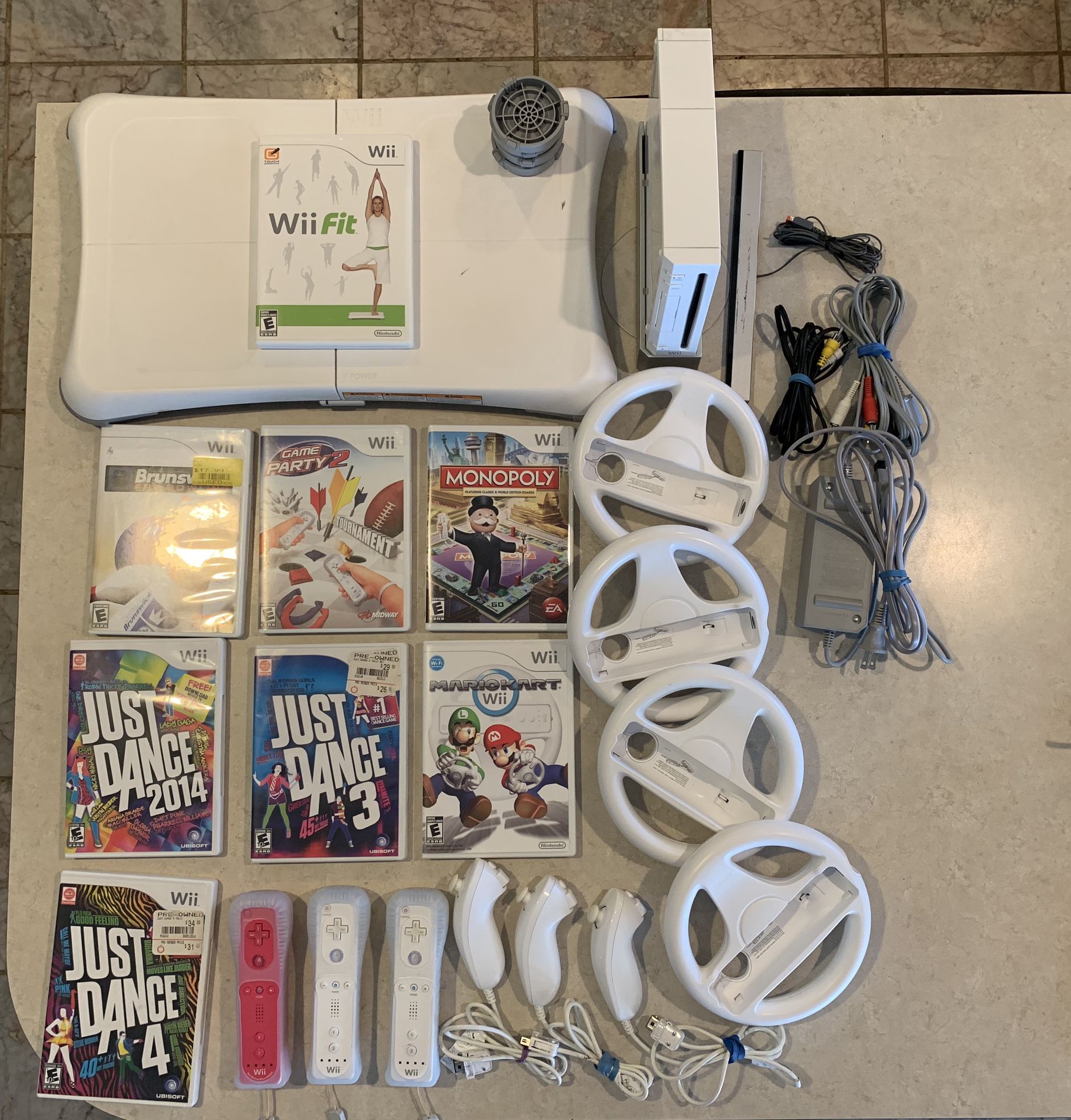 Wii bundle-console, fit, Disney infinity, U Draw