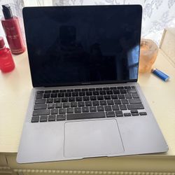 MacBook Air 13” - 2020