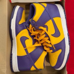 Nike Dunk High Lakers Size 7y Gradeschool