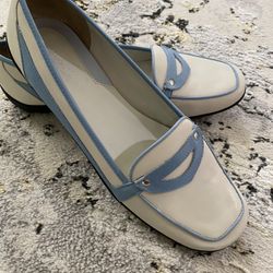 Ladies Michelle D Leather Loafers, Size 8