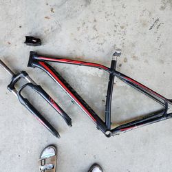 2014 Specialized RockHopper Size Large