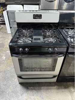Frigidaire stainless steel 4 burner range stove