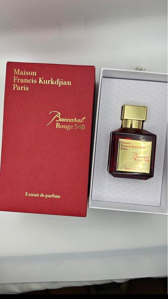 Baccarat Rogue 540 Fragrance
