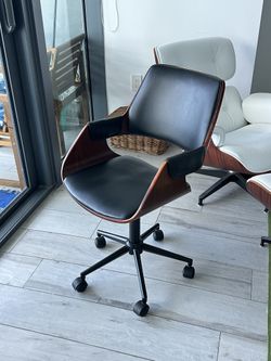 Mid-Century Modern Swivel Office Chair - Bentwood & Black Leather