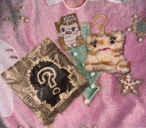 Fuggler baddies keychain plush (Munch munch)