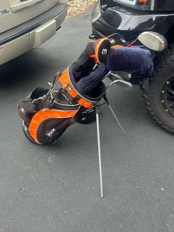 Set of Clubs and Bag
