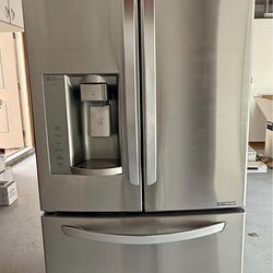 LG Stainless Steel French Door Refrigerator - 24 cu ft - Ice & Water