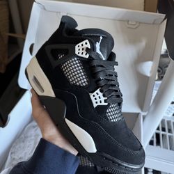 Jordan 4 White Thunder - Size 9.5M Worn 1-2x Lightly