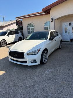 Infiniti Q50 2.0t Premium AWD