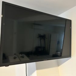 Roku Smart TV 32” Sharp Plus Fixed Mount 