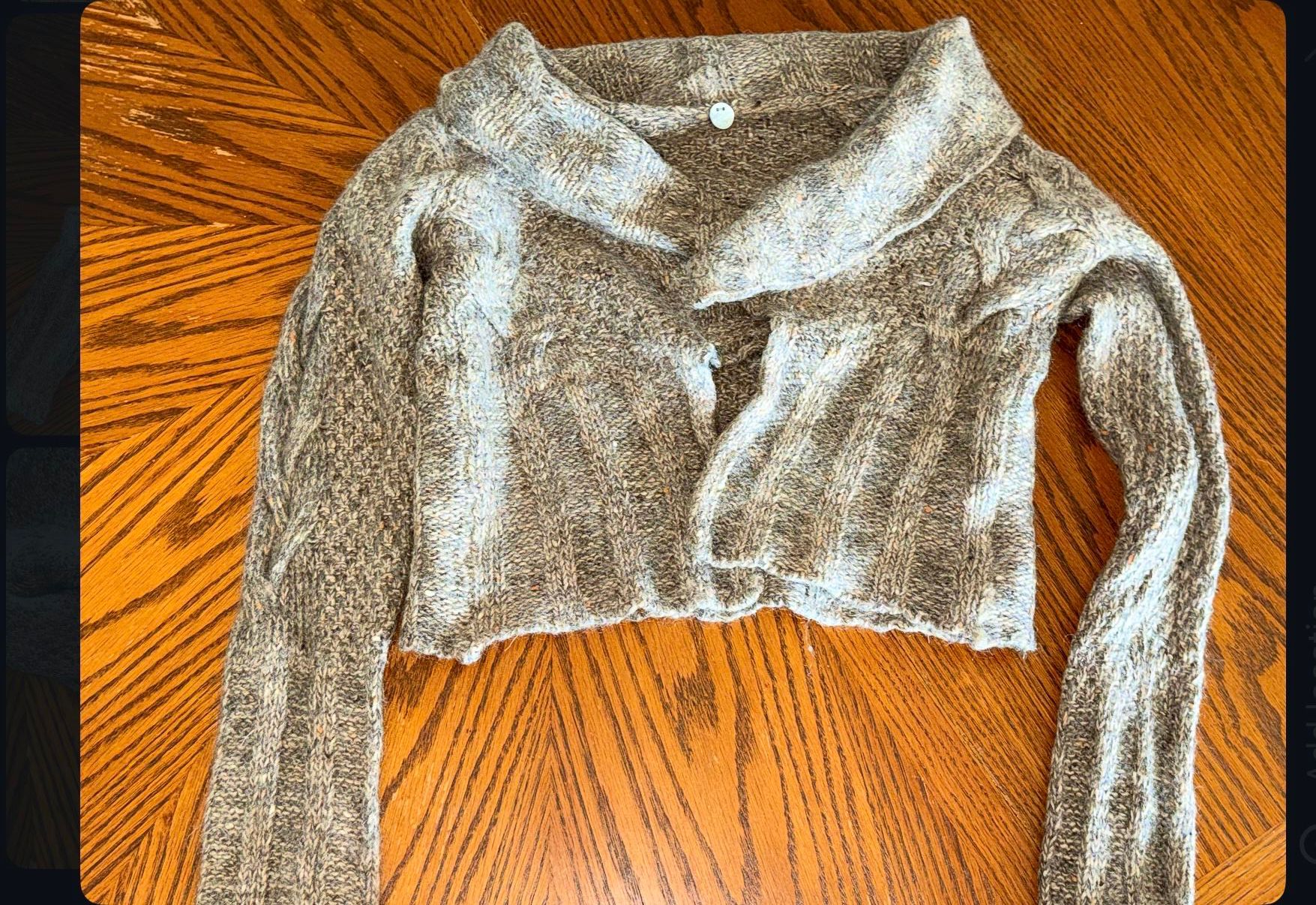 Premium quality brown Marino Wool women’s cropped cardigan , Margaret O’ Leary, Size S. In good condition