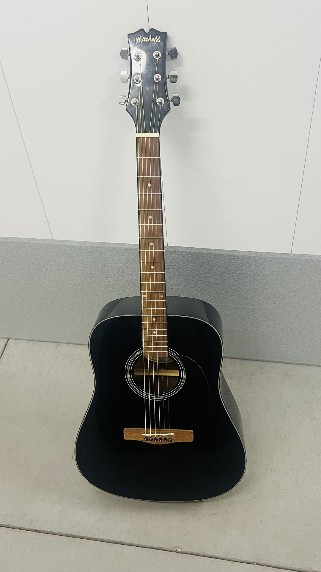 Mitchell D120 Acoustic Black Guitar