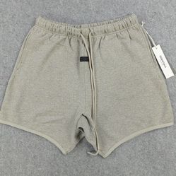 Essentials Shorts (FOG)
