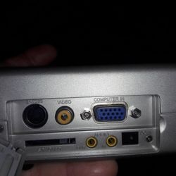 Mitsubishi Pk20 Projector