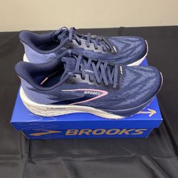 Brooks Size 9 Women’s