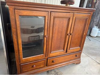 TV entertainment center