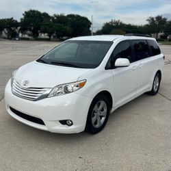 2016 Toyota Sienna
