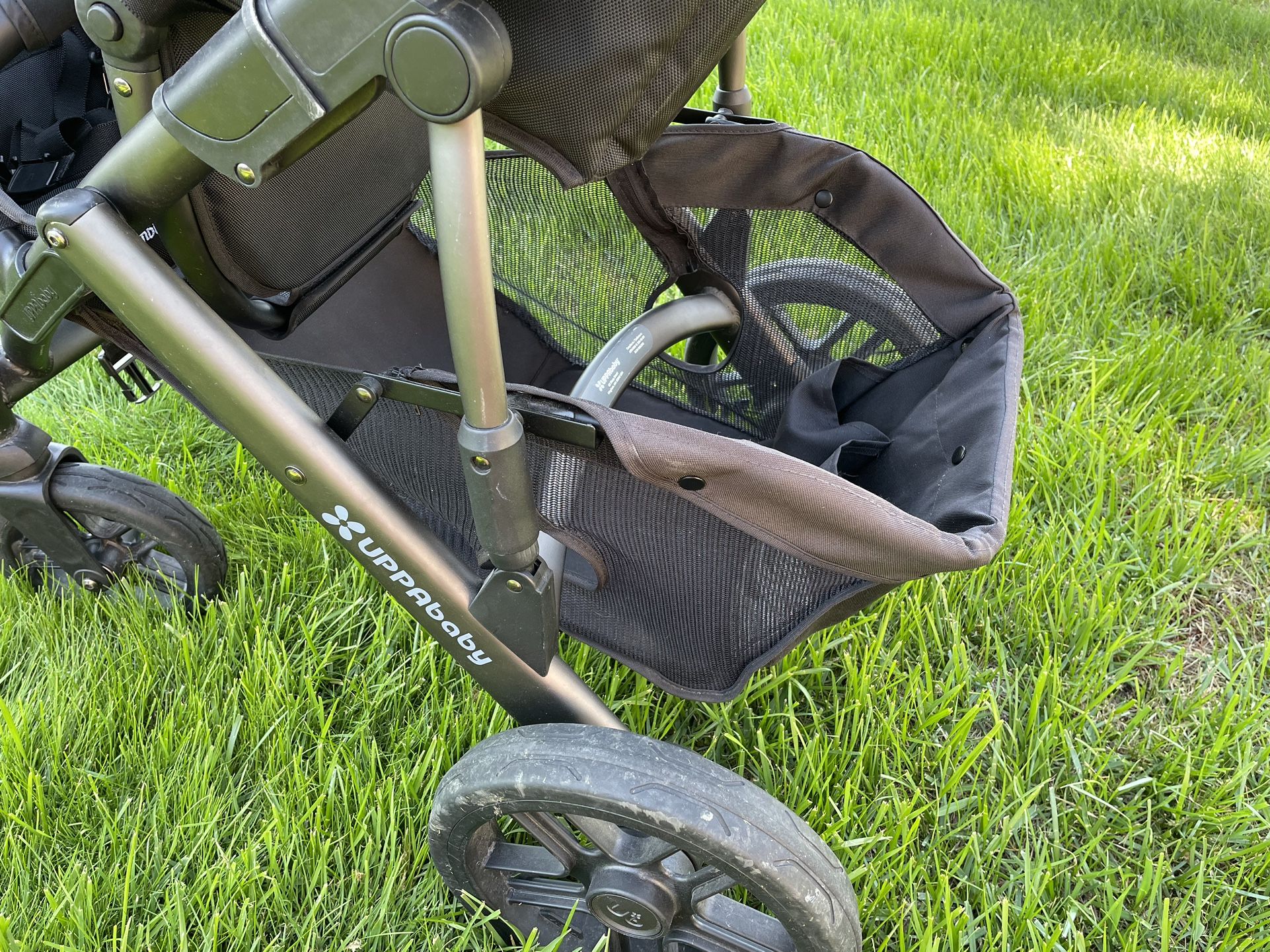 Uppababy Vista Stroller With Extras for Sale in Renton, WA OfferUp