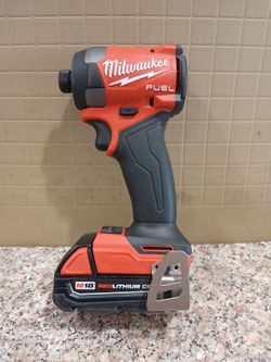 Milwaukee M18 FUEL Impact Driver with 1.5 Battery