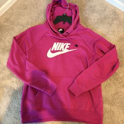 fuchsia size medium women's Nike sweater