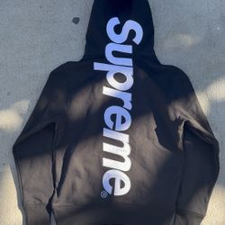 Supreme Sweater