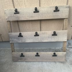 Frame with Clips 
