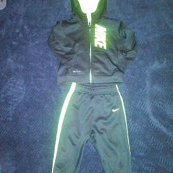 Nike set Baby Size 18M
