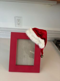 Premium Heavy Resin Santa Hat 5 x 7 Picture Frame From The Picture People
