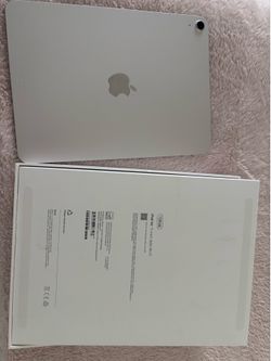 iPad Air 11 inch color star light