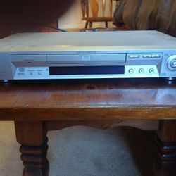 Sony CD/DVD PLAYER