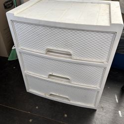 Plastic Drawers/ Shelves 