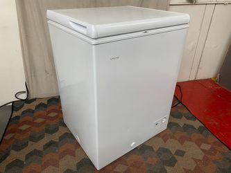 VISSANI Small White Garage Freezer Model #SV230763