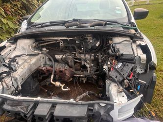 Free, LEA LA DESCRIPCION!!! necesito se lleven este carro como chatarra le faltan muchasss piezas