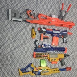 Medley Of Nerf Guns With Rack (Make An Offer)