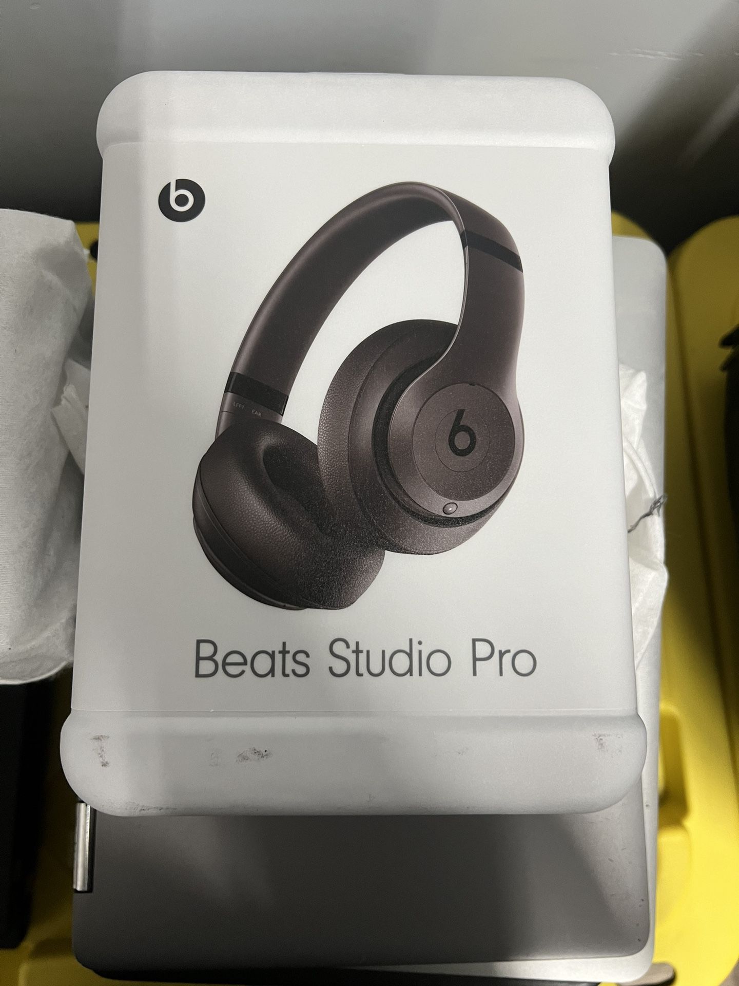 Beats Studio Pro 