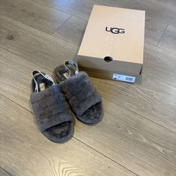 Ugg Slide/Women’s sz 8 Worn Once! 