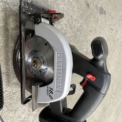 5 1/2  Craftsman 18v Trim Saw & Charger Only 