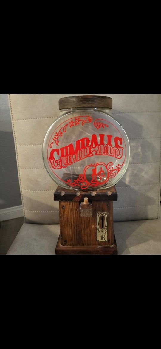 Vintage Gumball Machine/Bank