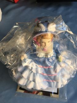 Bone China Figurine, Royal Doulton