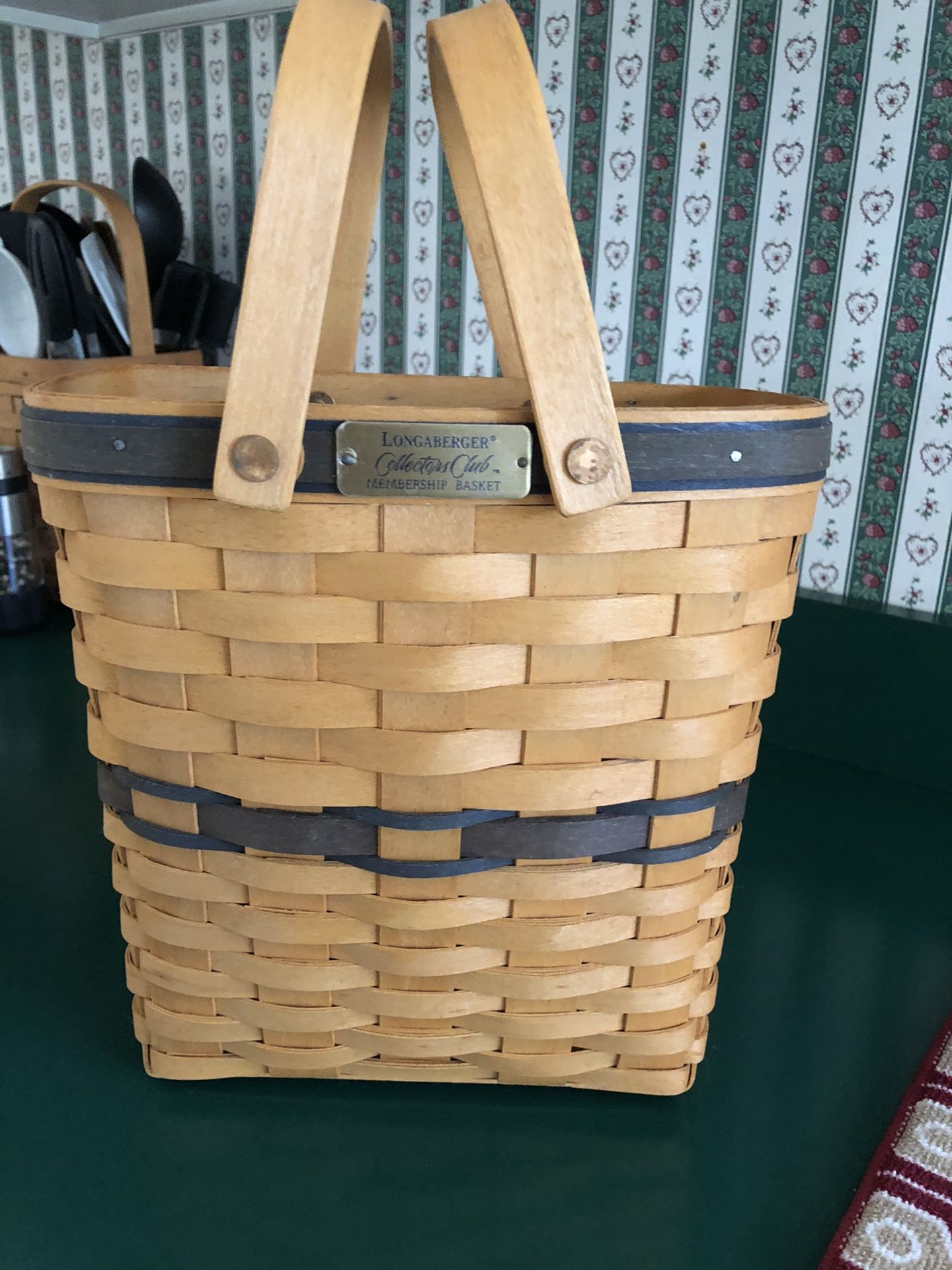 Longaberger collectors club membership basket