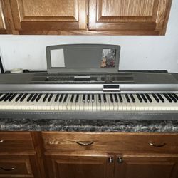 Yamaha DGX-500 Digital Keyboard 