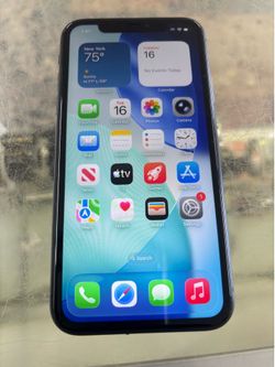 iPhone 11 64GB clean Unlock used has crack back selling cheap