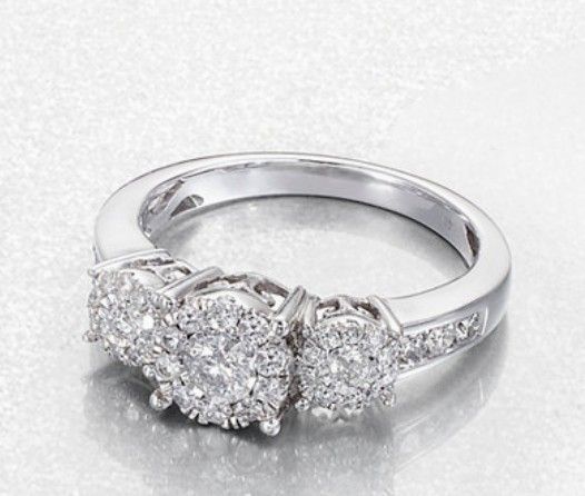 3 Stone Engagement Ring Sz 7 New